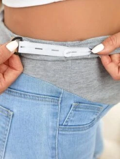 SHEIN Maternity Ripped Roll Up Hem Denim Shorts -SHEIN STORE 1679377038eda150fe6f8dbb76a54423d8e59a36f8 thumbnail 405x552