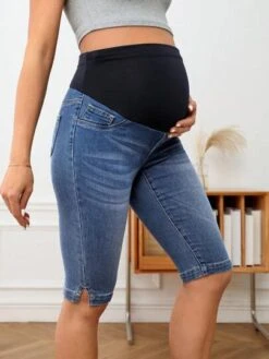 SHEIN Maternity Wideband Waist Bleach Wash Slit Hem Denim Shorts -SHEIN STORE 167939451198534733d0d020f714c4c424f7097bd1 thumbnail 405x552