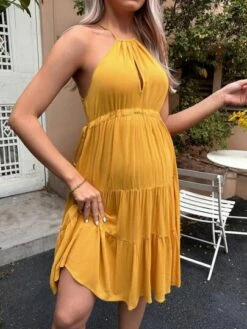 SHEIN Maternity Solid Ruffle Hem Halter Dress -SHEIN STORE 1680160013bd3d374e92663781cb7ee4efbe75e911 thumbnail 405x552