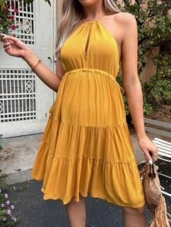 SHEIN Maternity Solid Ruffle Hem Halter Dress -SHEIN STORE 168016004432e1ecfdc138aca550ca7fdd133ef782 thumbnail 405x552