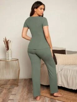 SHEIN Maternity Solid Nursing Tee & Pants Set