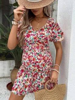 SHEIN Maternity Allover Floral Print Crop Top & Ruffle Hem Skirt -SHEIN STORE 1683202107219e34e99ed9017d3104b08235beb4a7 thumbnail 405x552