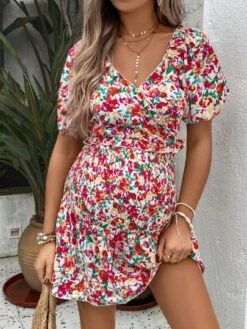 SHEIN Maternity Allover Floral Print Crop Top & Ruffle Hem Skirt -SHEIN STORE 1683202115548470712b558a2cb84dbd5025639472 thumbnail 405x552