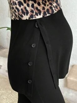 SHEIN Maternity Leopard Print Tee & Adjustable Waist Leggings -SHEIN STORE 1683868673675062f3843ecaa762776ca45e63fb36 thumbnail 405x552