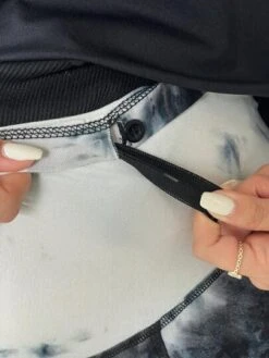 SHEIN Maternity Tie Dye Adjustable Waist Leggings -SHEIN STORE 1690515607e9422c3bd08b28abc31ff13e51d69a28 thumbnail 405x552