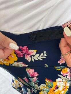 SHEIN Maternity Floral Print Adjustable Waist Leggings With Phone Pocket -SHEIN STORE 1690515641240bc78edb25ab91416383322ea6603a thumbnail 405x552