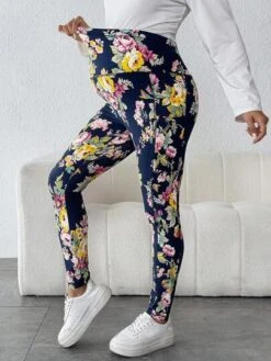 SHEIN Maternity Floral Print Adjustable Waist Leggings With Phone Pocket -SHEIN STORE 1690515650a023b0dd2b0cfdf94b306010f695598e thumbnail 405x552